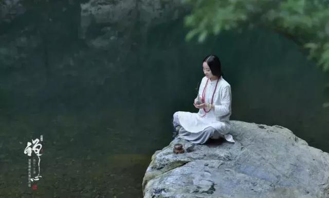 我依然无法看透悲伤
