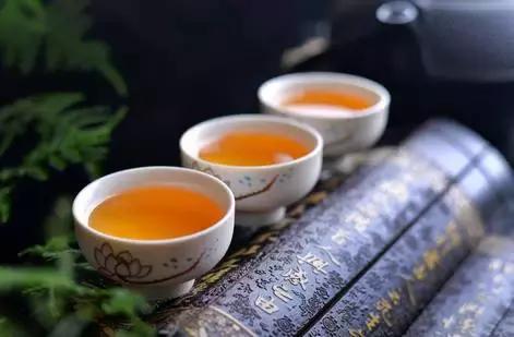 人生如茶，须要用心感受