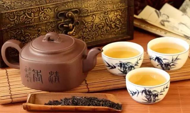 苦涩清香中慢慢感悟：人生如茶