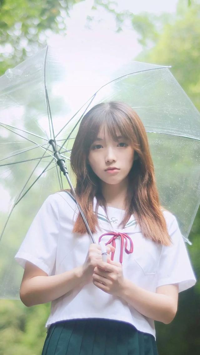 朋友圈关于人生的经典哲理说说，句句深刻