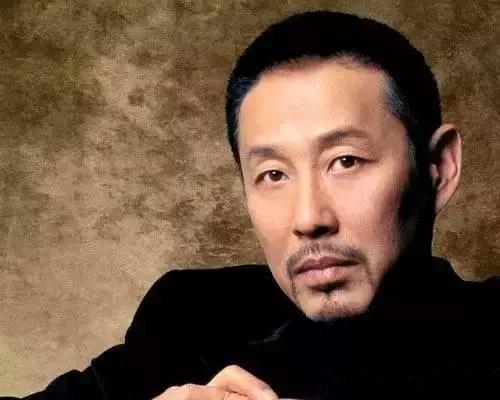 读书的人和不读书的人，连颜值都差很远