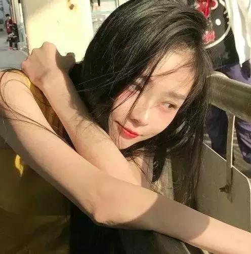 害怕太主动反而被敷衍