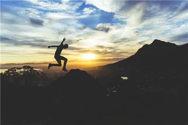 弱者普遍易怒如虎，强者通常平静如水