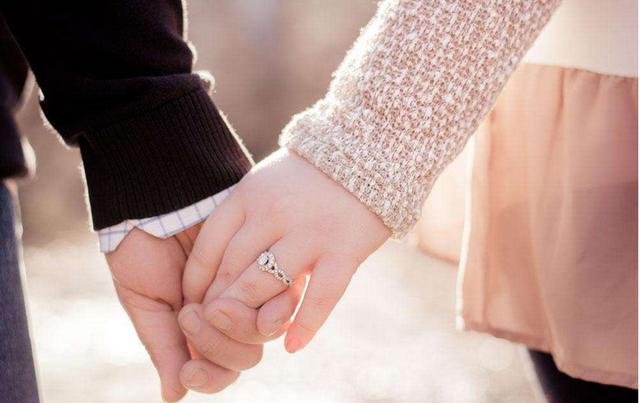 13条经典爱情语录，有没有哪一句戳中你的心，勾起你的回忆？