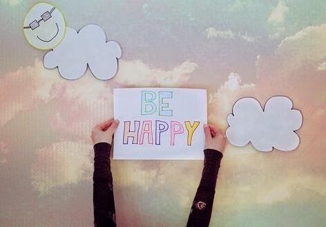 伤感语录：能让你哭的人，总是那个能让你笑得很开心的人