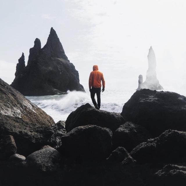 孤单话题语录：孤单是一个人的狂欢