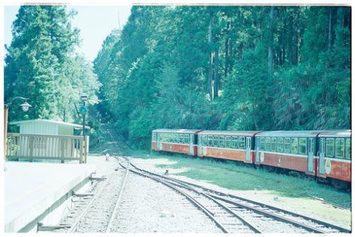 要求别人是很痛苦的，改变自己是很快乐的