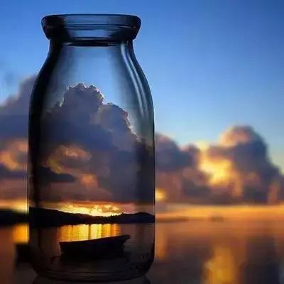 一个空瓶