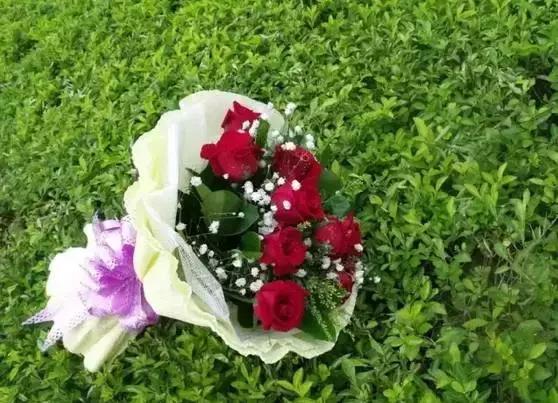 人和人，靠缘分；心和心，靠真诚