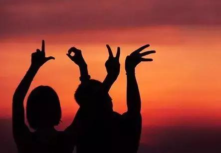 人这一辈子,怎样才算幸福? 人这一辈子,怎样才算幸福?