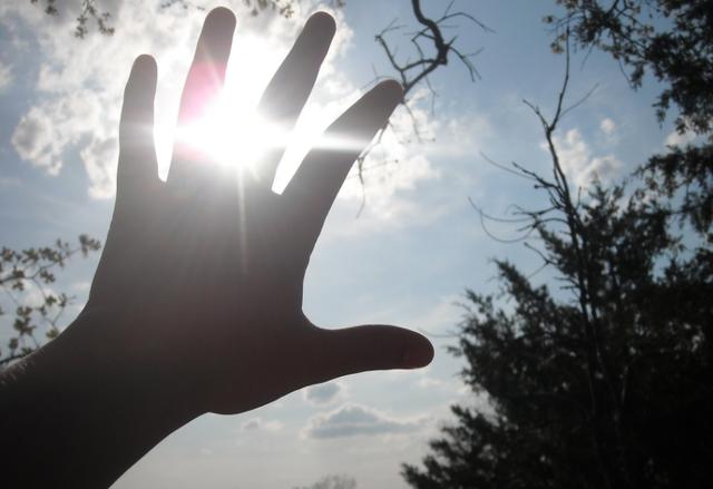 人字易写，人心难懂