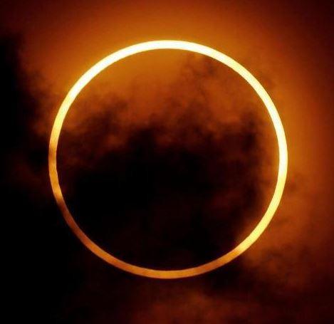 从三毛的经典美句中，感受她如水般的柔情