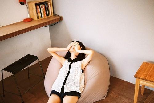 一句话心累伤感的情感语录配图