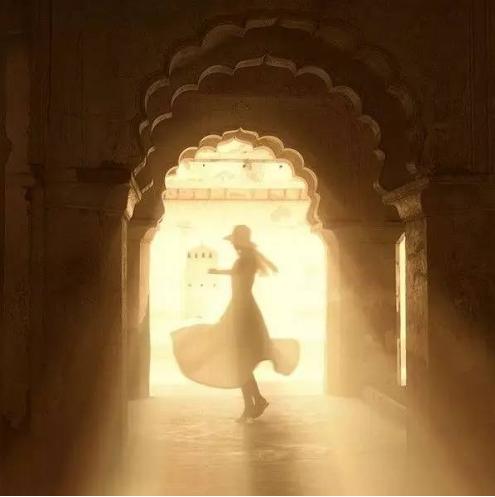 精辟语录：愿你活在当下，不负今朝