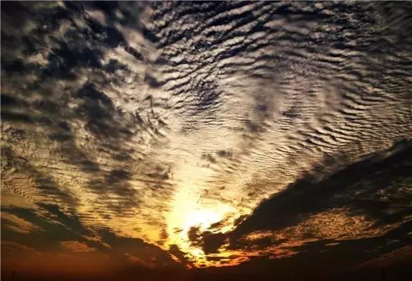 愿你的生命中有足够的云翳去塑造一个美丽的黄昏 愿你的生命中有足够的云翳去塑造一个美丽的黄昏