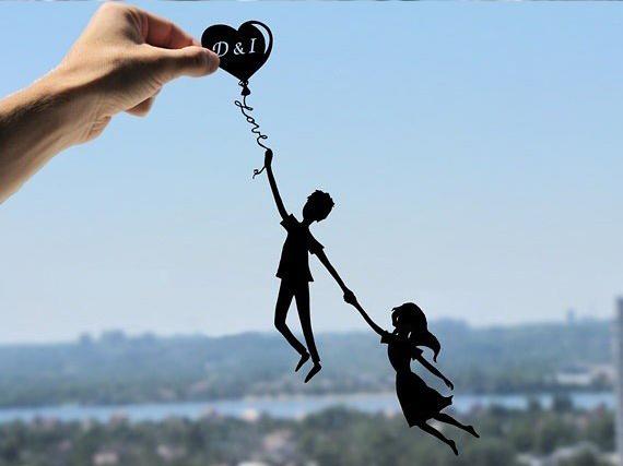 好的爱情是你通过一个人看到整个世界