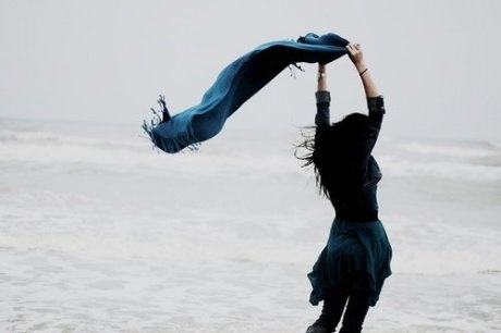 有些事不能回首,有些人只能永远埋藏 有些事不能回首,有些人只能永远埋藏