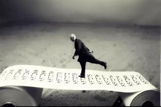 人生三重境界：年轻时看远，中年时看宽，年老时看淡