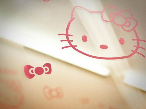 一个人时，善待自己；两个人时，善待对方