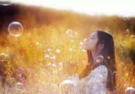 缘来似潮水，缘去如落红