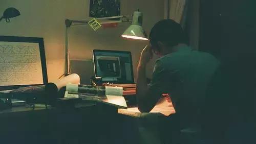 有时候,忘不掉的人就别忘了吧 有时候,忘不掉的人就别忘了吧