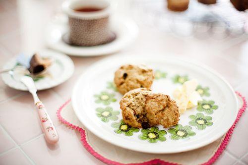 一个人时，善待自己；两个人时，善待对方