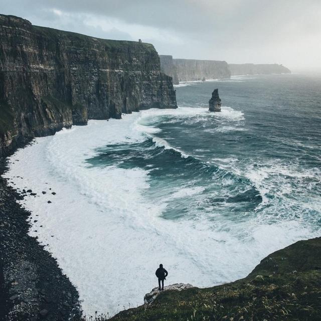 孤单话题语录：孤单是一个人的狂欢