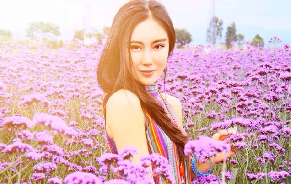 掬一捧岁月，握一份懂得