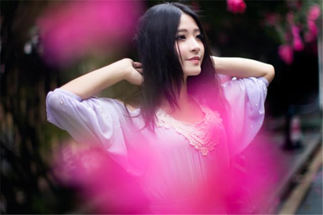 真正的勇者，不是没有眼泪的人，而是含着眼泪奔跑的人