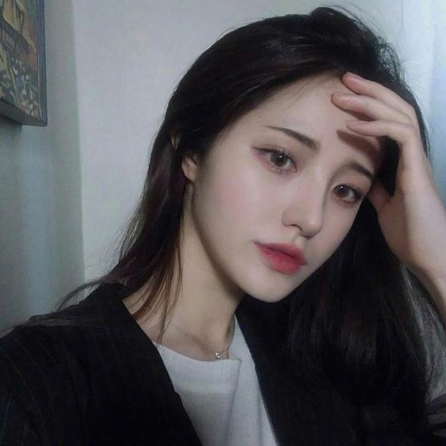 经典的语录：喜怒不形于色，大事淡然