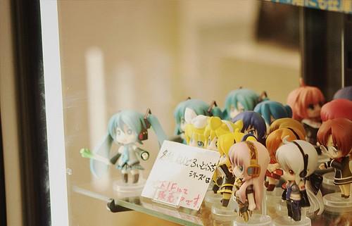 爱的前半段，要不犹豫；爱的后半段，要不后悔