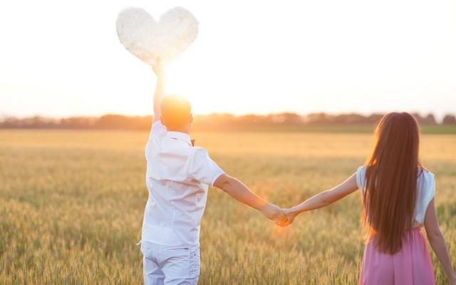 经典唯美的爱情语录短句，因为爱过所以慈悲，因为懂得所以宽容