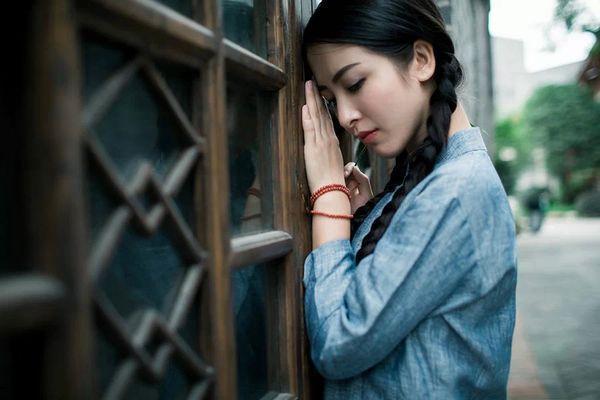 深夜情感语录唯美句子，句句扎心