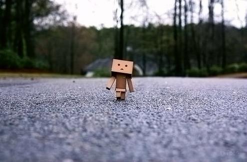 一句话心累伤感的情感语录配图