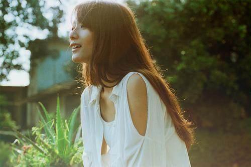 现实社会经典语录,透彻露骨,句句扎心 现实社会经典语录,透彻露骨,句句扎心