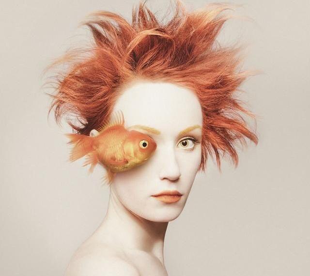 对别人的隐私，不多问，不纠缠，最好非请勿入