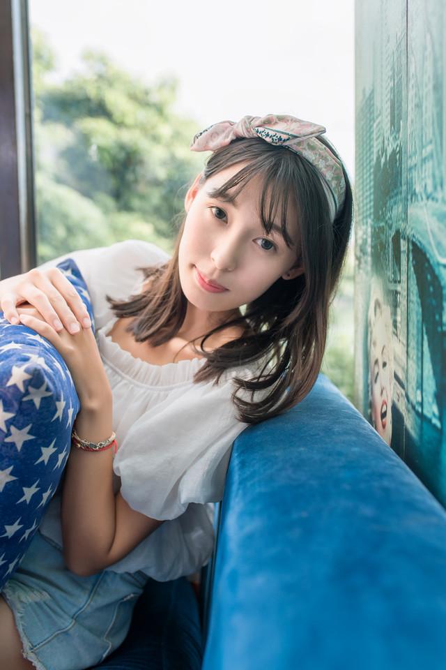 安慰，捉襟见肘；爱情，冷暖自知