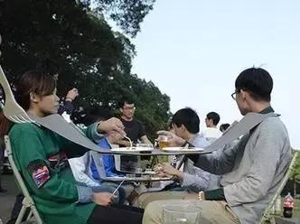 低头 人生