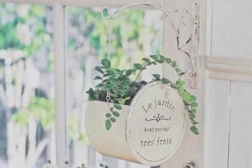 生命中，有一个人可以惦念，是缘分；有一个人惦念自己，是幸福