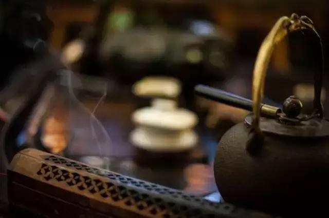 人到中年，才知道生命会有尽头