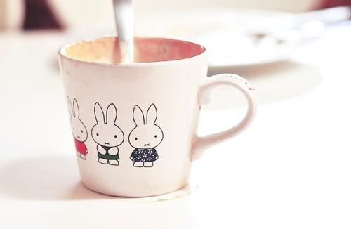 爱的前半段，要不犹豫；爱的后半段，要不后悔