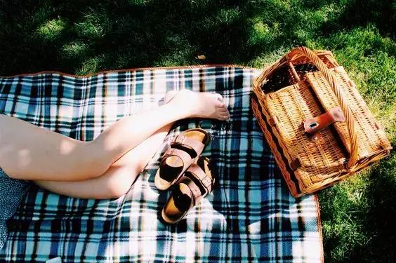 活着活着，我们什么都慢慢明白了