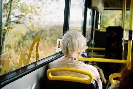 烦恼是一个迷宫，清醒是唯一的出口