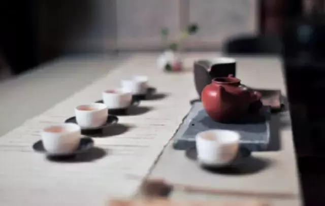 一个人，一壶茶，一心境