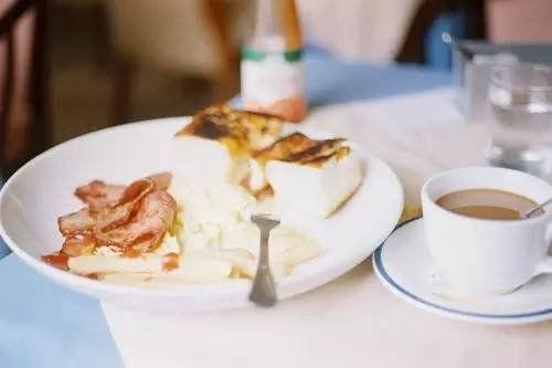 心情语录：为了等你，我错过了等我的人