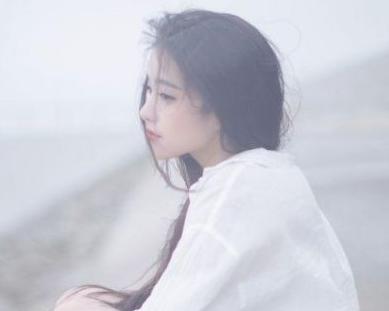 心情撕裂的心，说不透的情怀