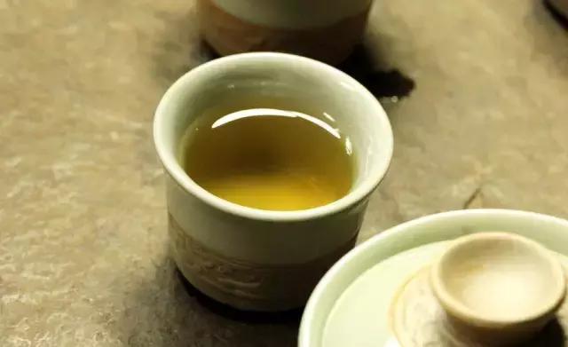 人生就是:柴 米 油 盐 酱 醋 茶 人生就是:柴 米 油 盐 酱 醋 茶