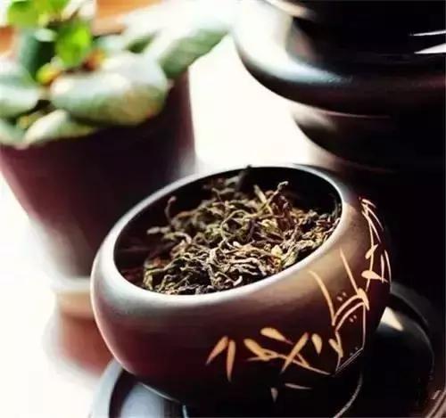 苦涩清香中慢慢感悟：人生如茶