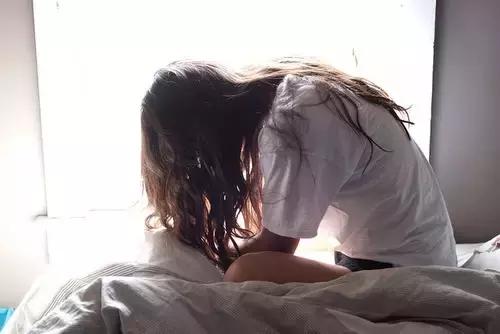 我，只是个女人