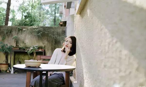 写给不撒娇不哭泣的女人